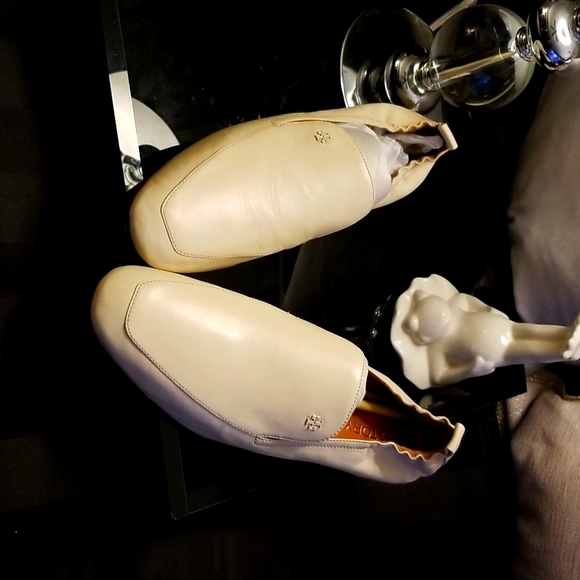 Tory Burch Ballet Loafers - Picture 1 of 8